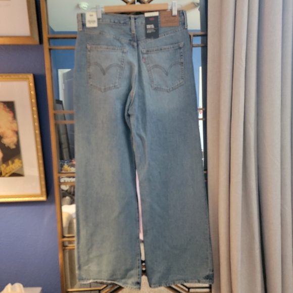 NWT Levi's Ribcage Wide-Leg Jeans - Picture 3 of 6